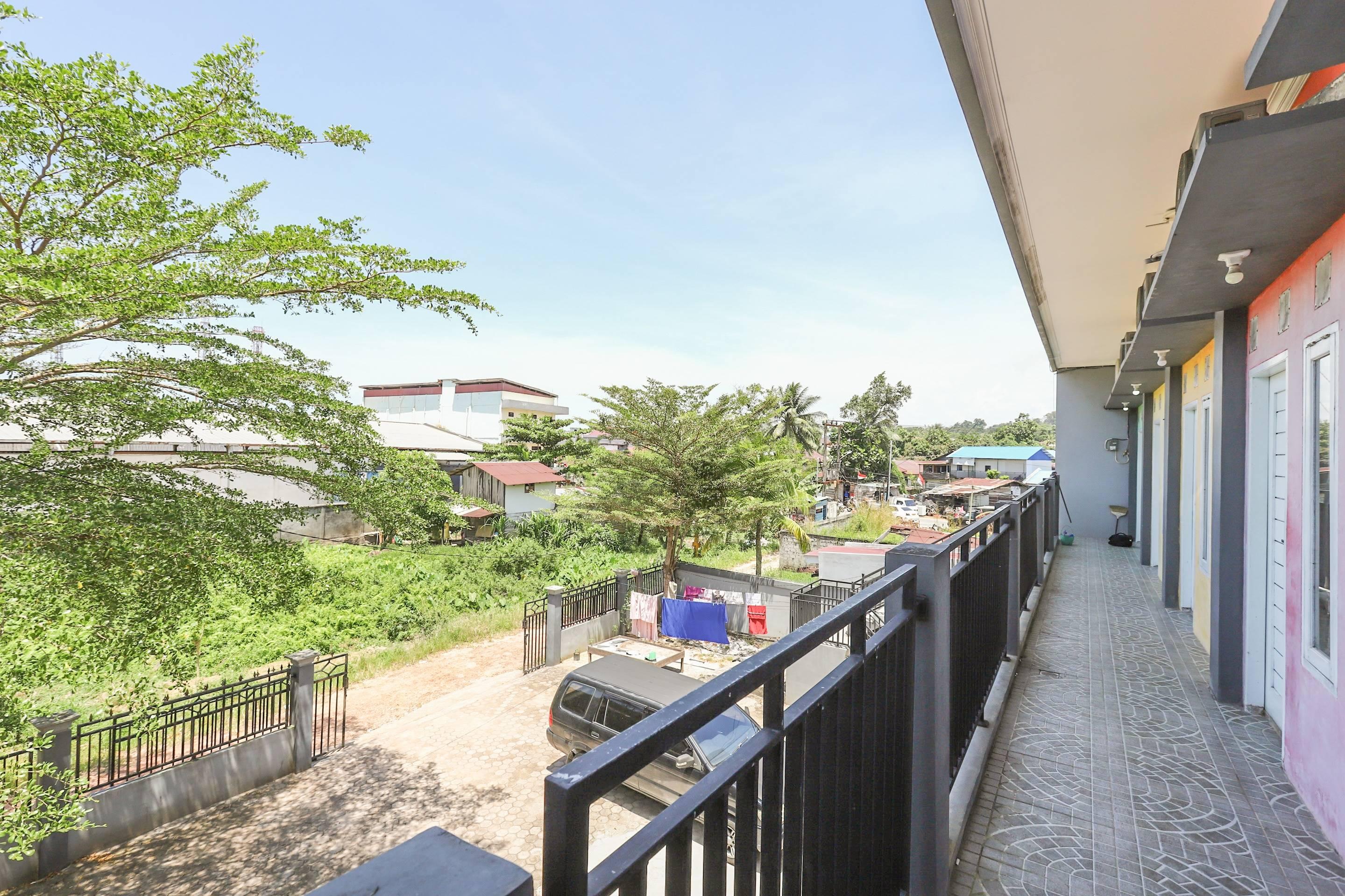 Reddoorz At Pelangi Guest House Balikpapan  Esterno foto